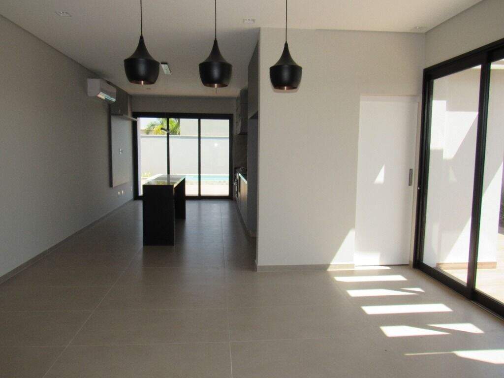 Casa para aluguel no Terras de Artemis: 