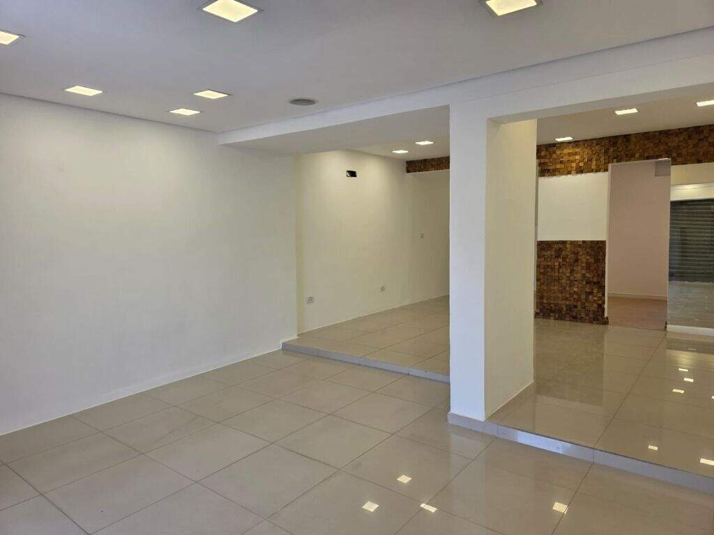 Salão para aluguel no Jardim Flamboyant: 