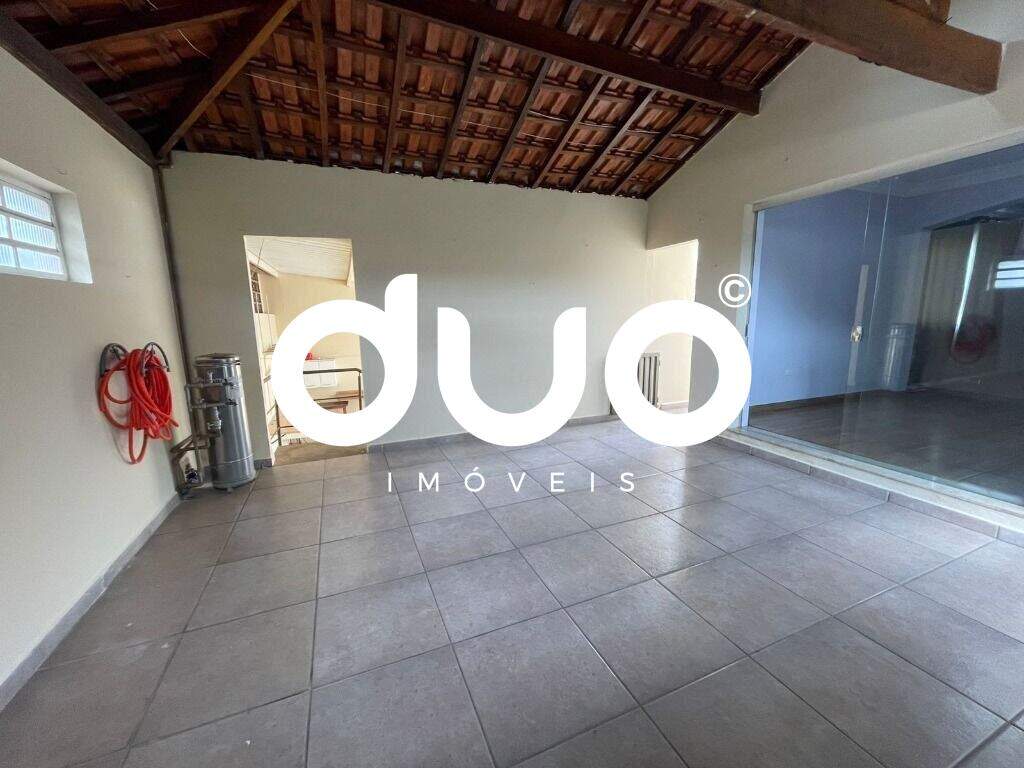 Casa à venda no Nhô Quim: 