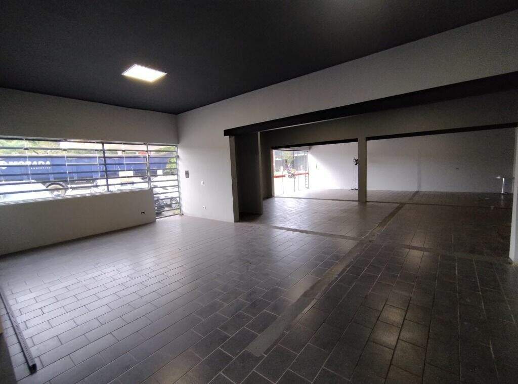 Salão para aluguel no Vila Areião: 