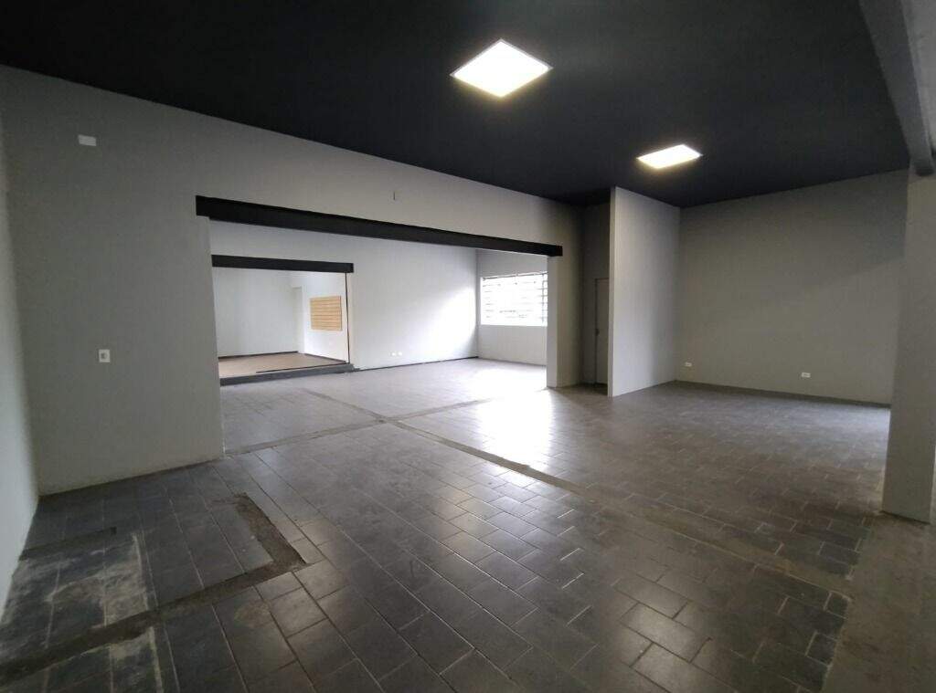 Salão para aluguel no Vila Areião: 