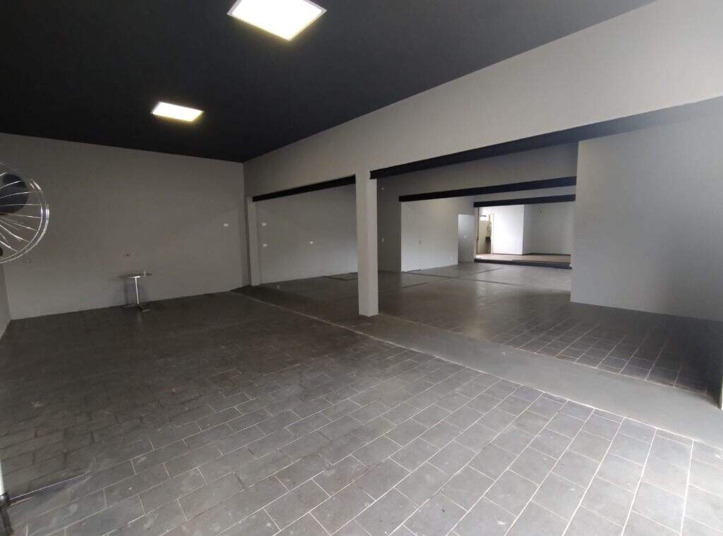 Salão para aluguel no Vila Areião: 