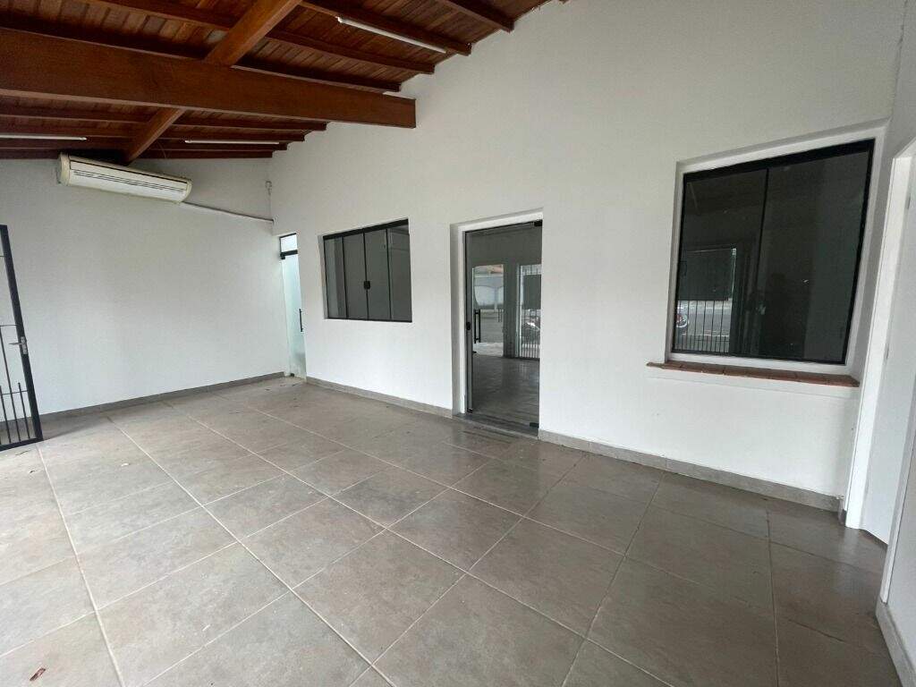 Casa para aluguel no Vila Rezende: 