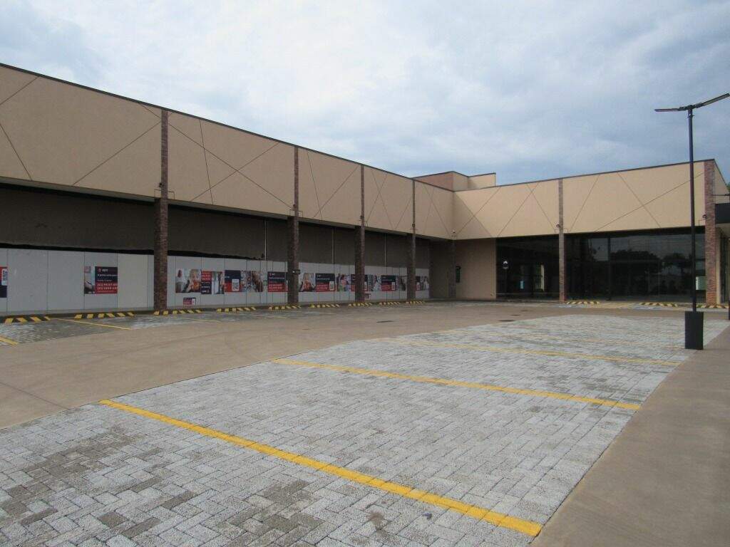 Salão para aluguel no Vila Industrial: 