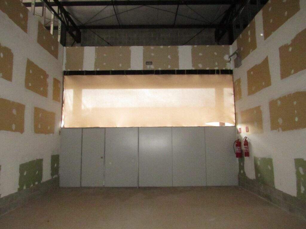 Salão para aluguel no Vila Industrial: 