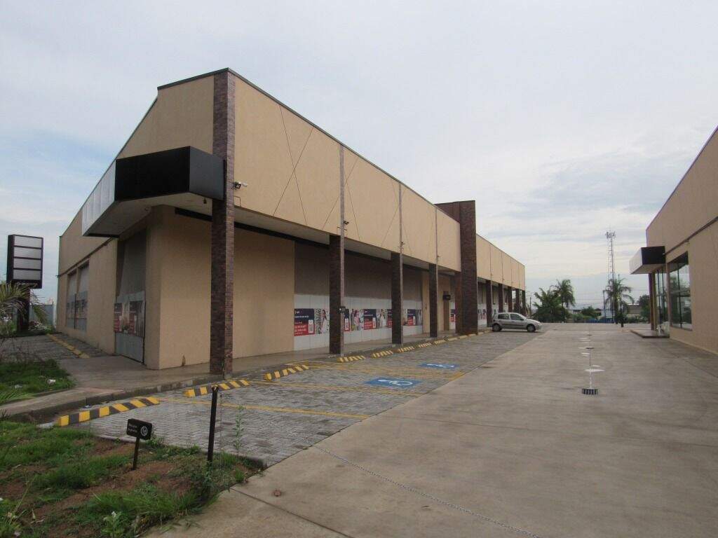 Salão para aluguel no Vila Industrial: 