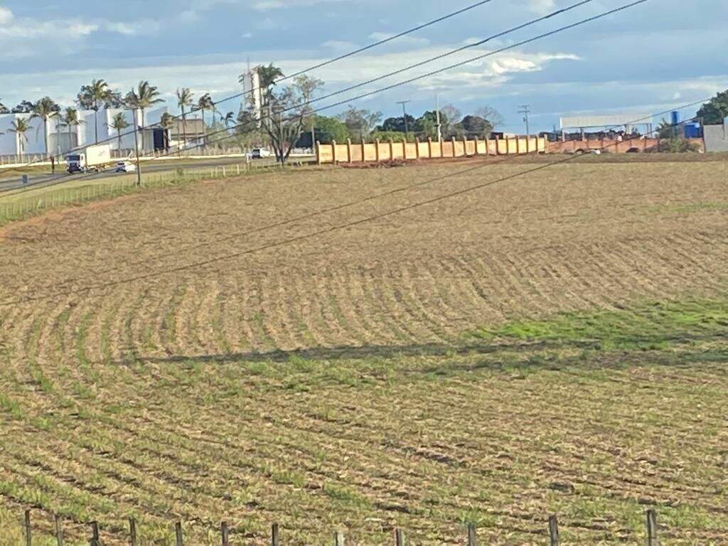 Área à venda no Guamium: Área à venda, 37400 m² por R$ 1.600.000 - Nova Tietê - Tietê/SP
