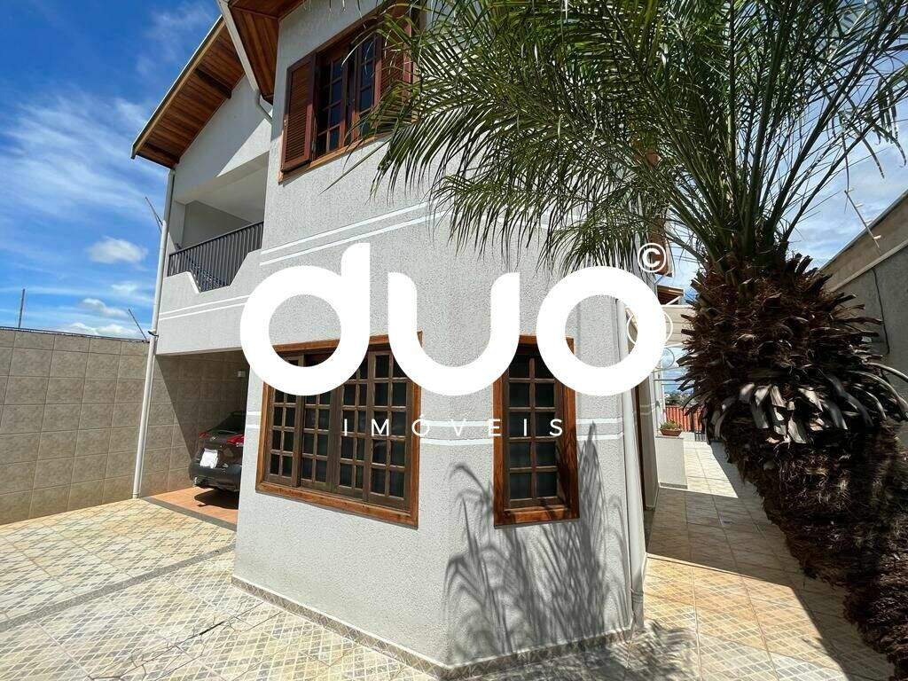 Casa à venda no Jaraguá: 