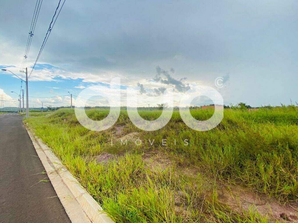 Terreno à venda no Vivendas: 