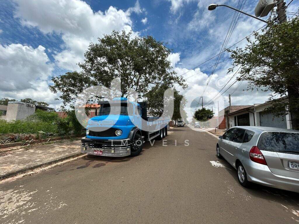Terreno à venda no Loteamento São Francisco: 