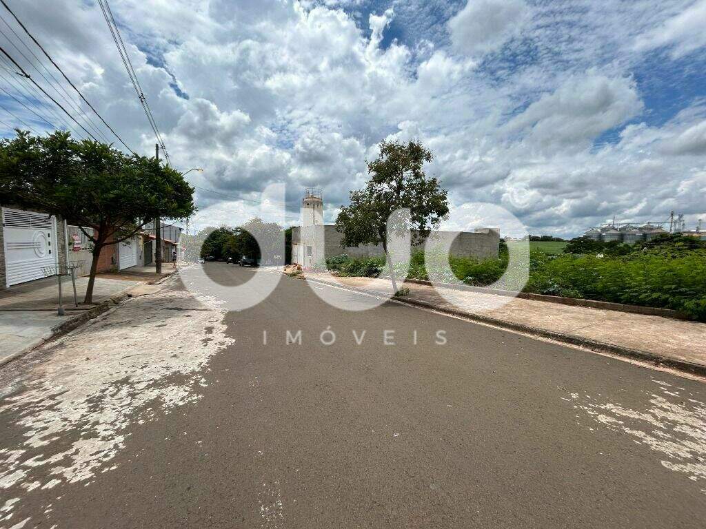 Terreno à venda no Loteamento São Francisco: 