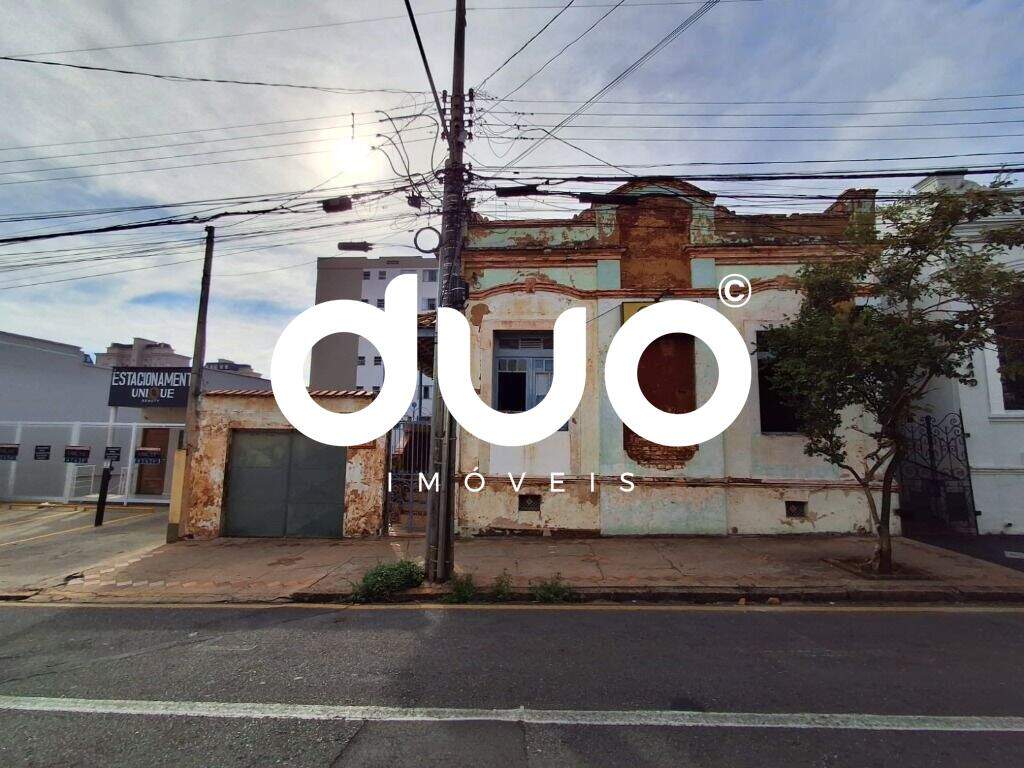 Casa à venda no Centro: Casa com 3 dormitórios à venda, 170 m² por R$ 900.000 - Centro - Piracicaba/SP