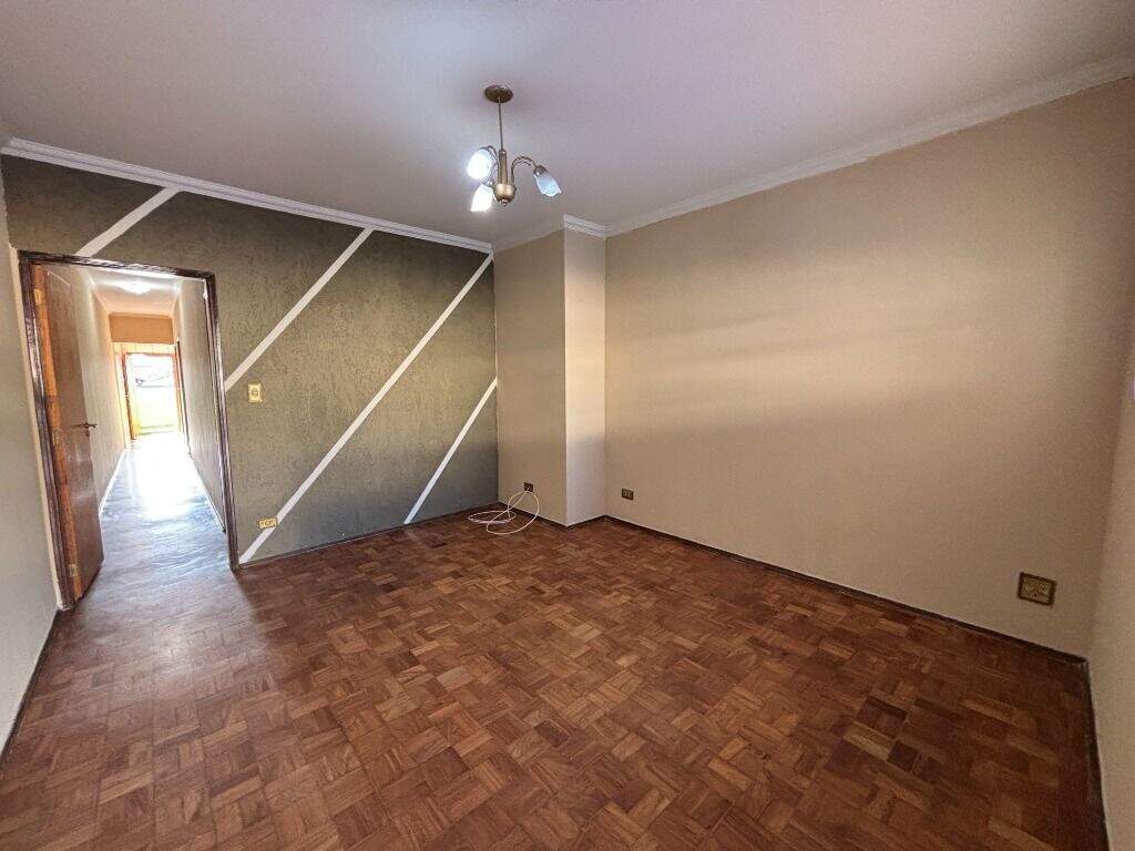 Casa para aluguel no Vila Rezende: 