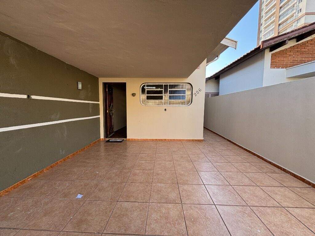 Casa para aluguel no Vila Rezende: 