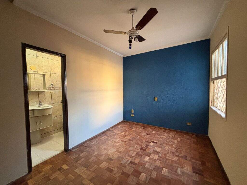 Casa para aluguel no Vila Rezende: 