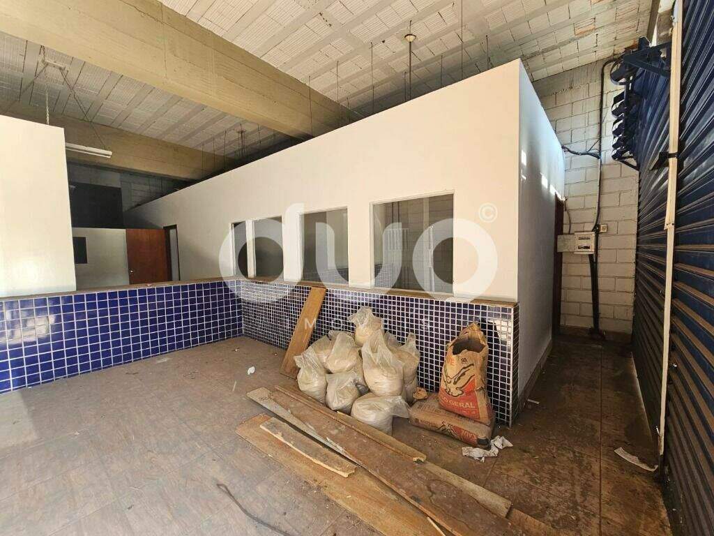 Salão para aluguel no Paulicéia: 