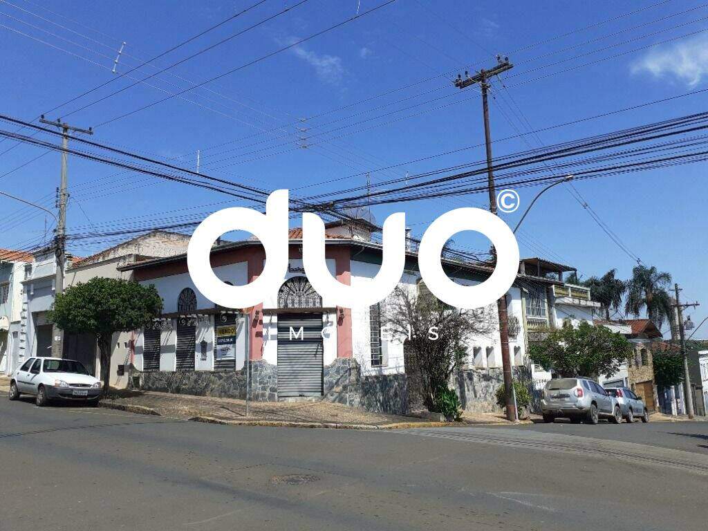 Casa à venda no Centro: 
