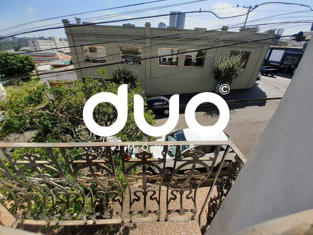 Casa à venda no Centro: 