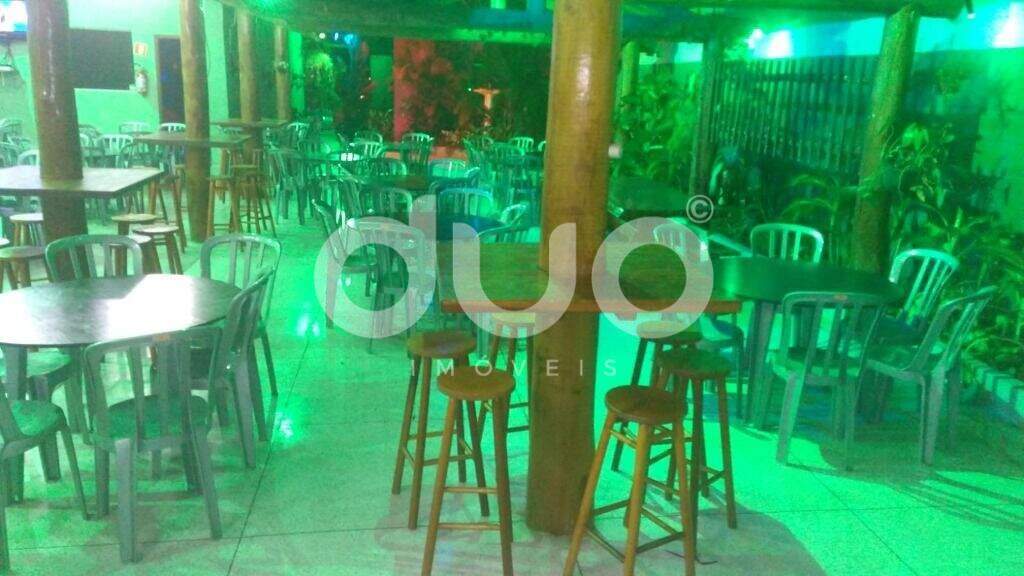 Salão para aluguel no Vila Industrial: 