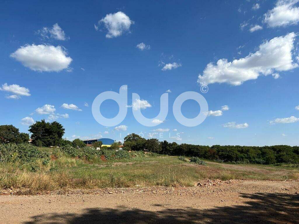 Área à venda no Parque São Jorge: 