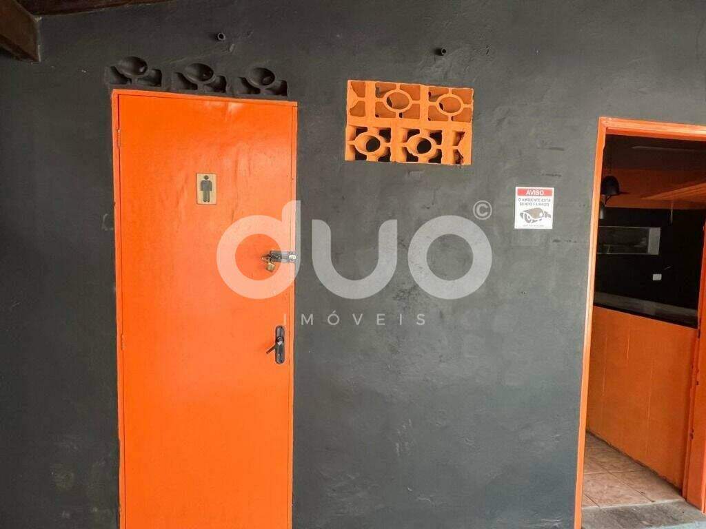 Salão para aluguel no Centro: 
