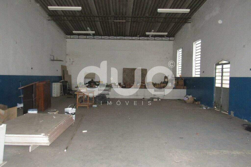 Salão para aluguel no Santa Terezinha: 