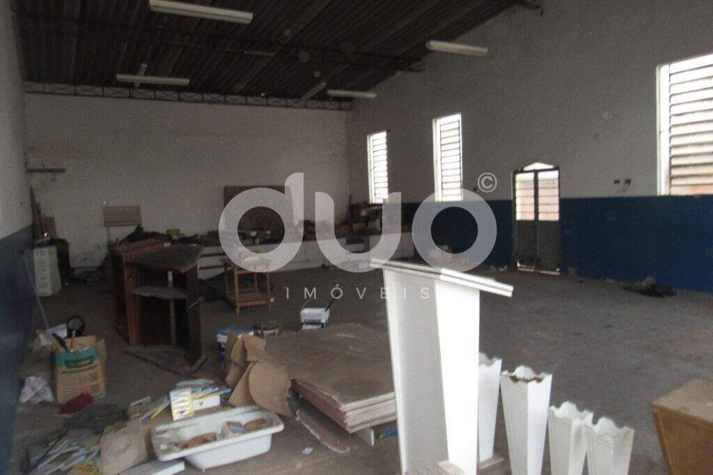 Salão para aluguel no Santa Terezinha: 