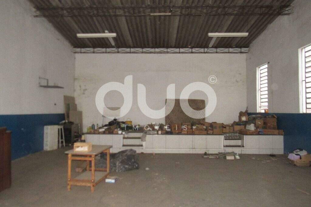 Salão para aluguel no Santa Terezinha: 