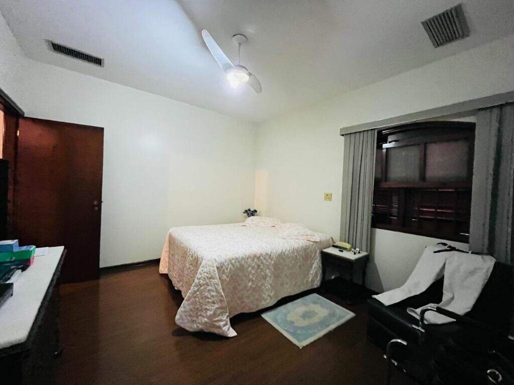 Casa, 3 quartos, 271 m² - Foto 34