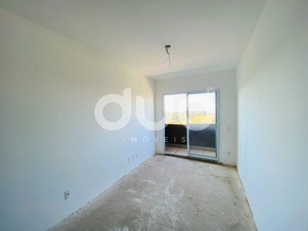 Apartamento à venda no Jardim Brasília: Apartamento com 3 dormitórios à venda, 66 m² por R$ 290.000 - Parque Santa Cecília - Piracicaba/SP