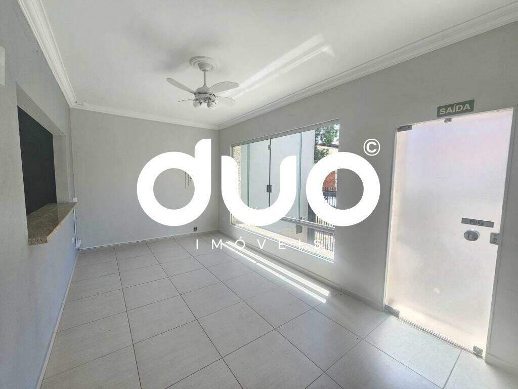 Casa à venda no Centro: 