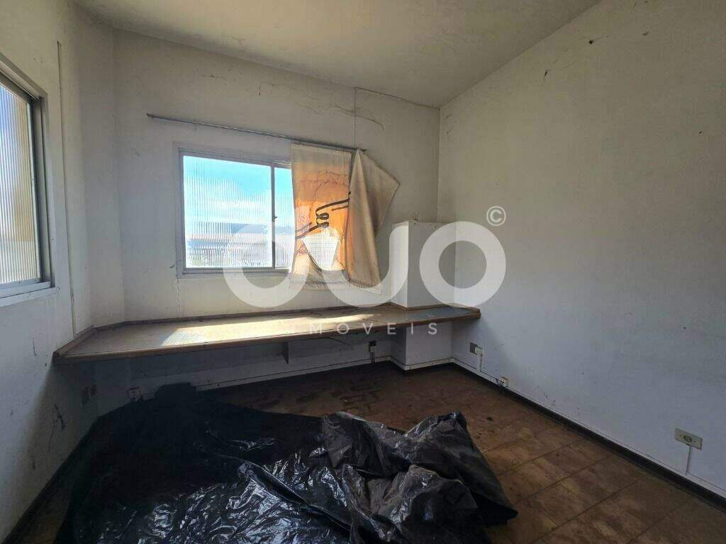 Salão para aluguel no Jardim Petrópolis: 