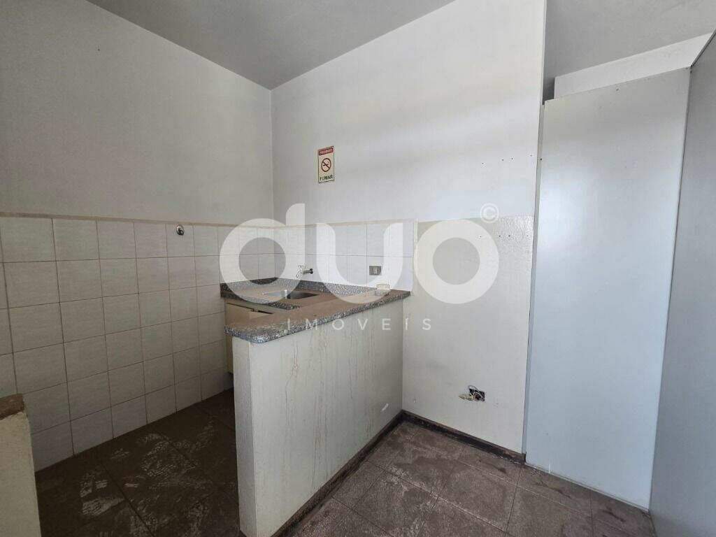 Salão para aluguel no Jardim Petrópolis: 