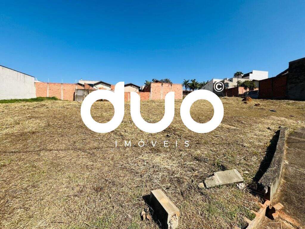 Terreno à venda no Residencial Bertolucci: 