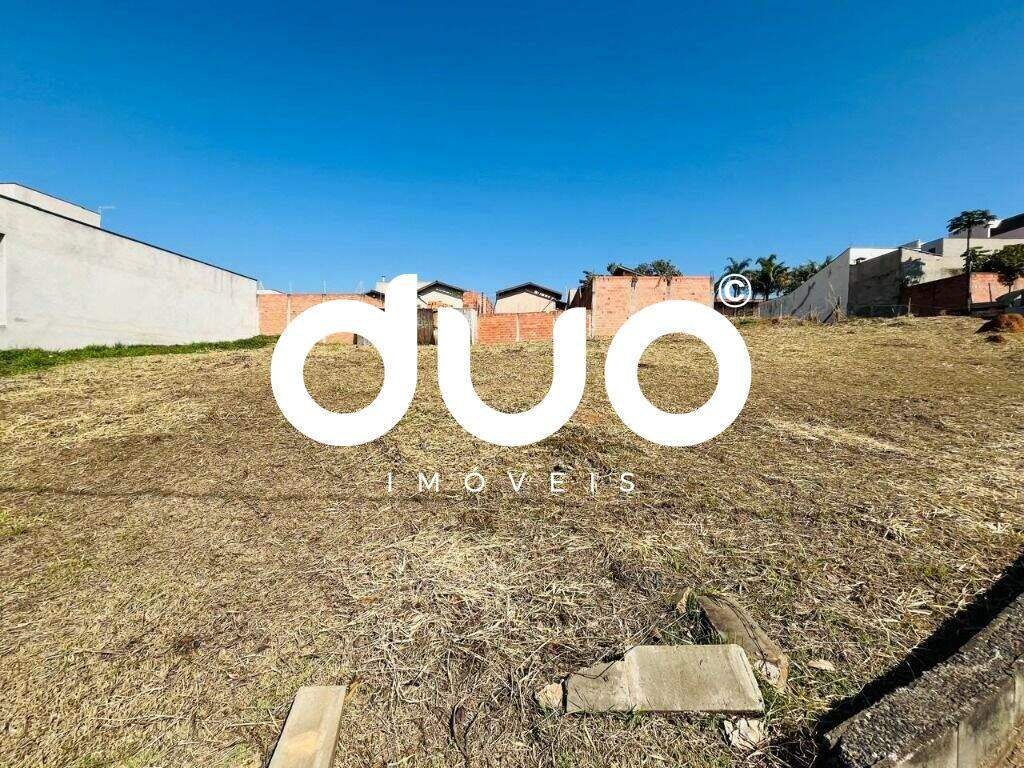 Terreno à venda no Residencial Bertolucci: 