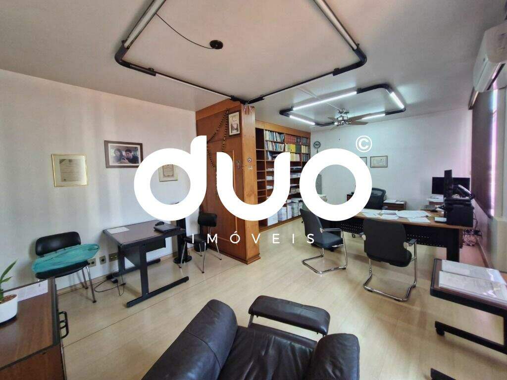 Sala à venda no Centro: 