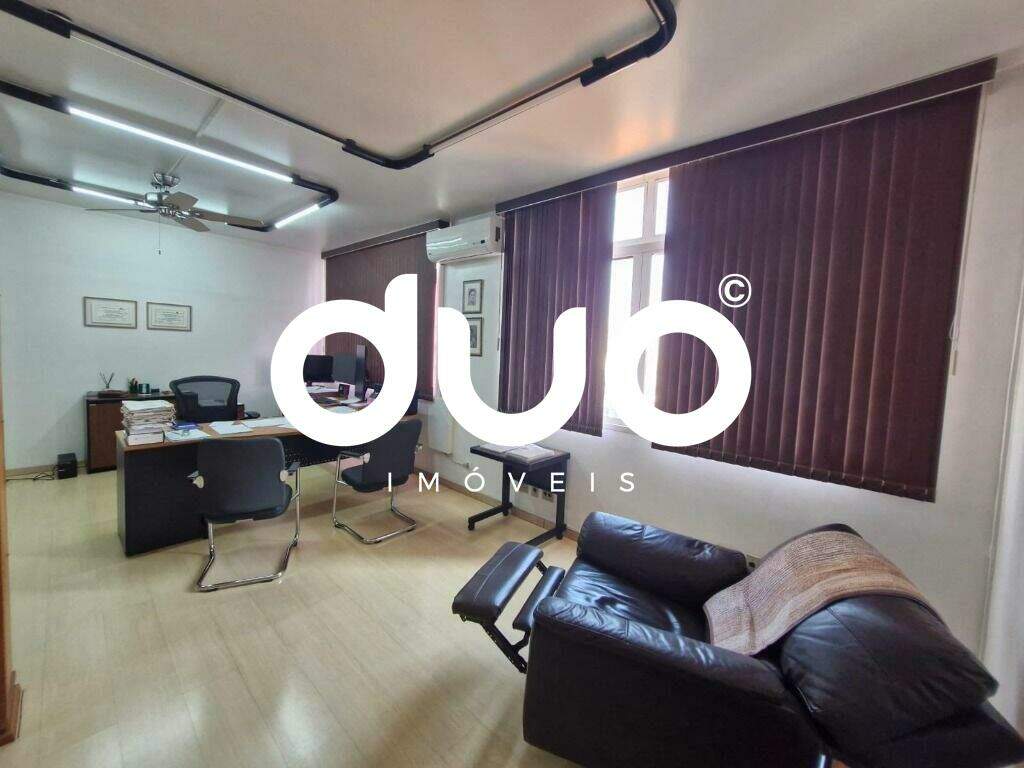 Sala à venda no Centro: 