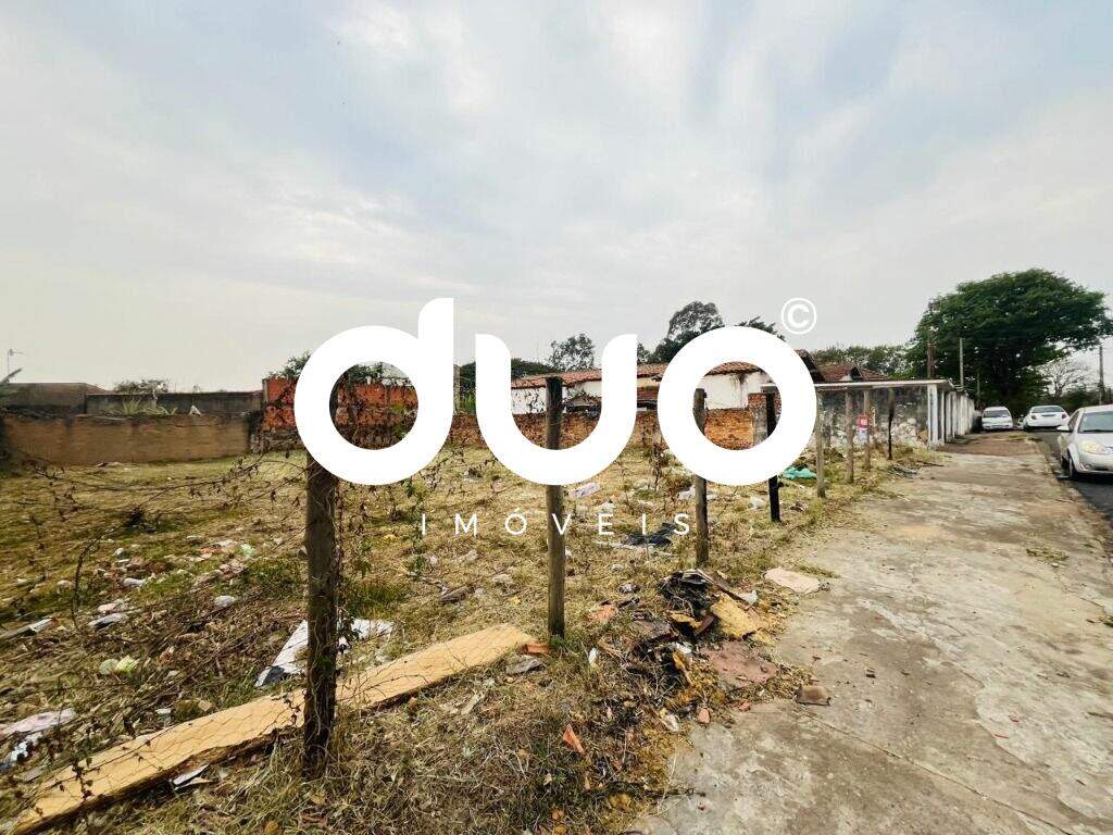 Terreno à venda no Santa Terezinha: 