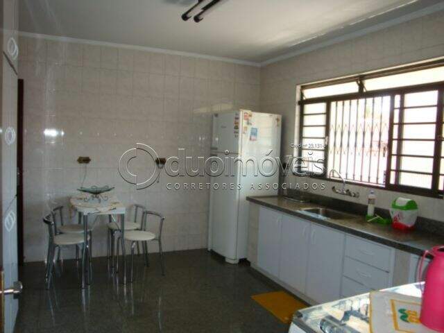 Casa à venda no Alto: 