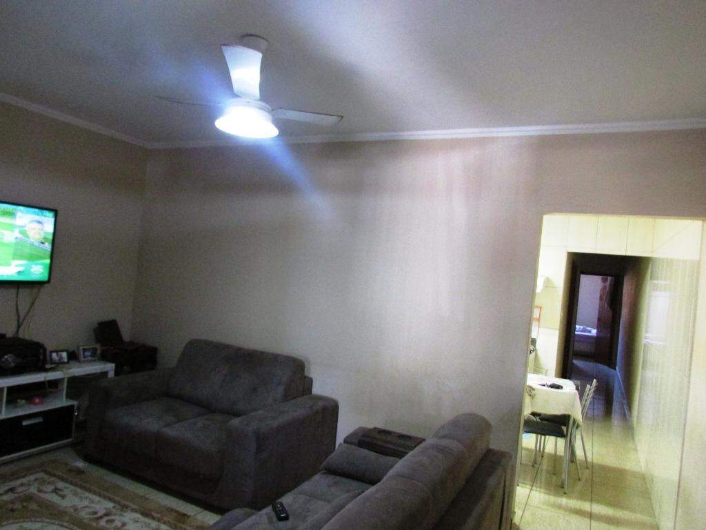 Casa à venda no Iaa: 