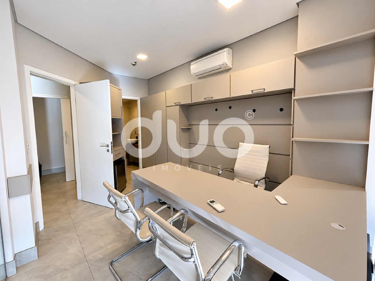 Sala para aluguel no Centro: 