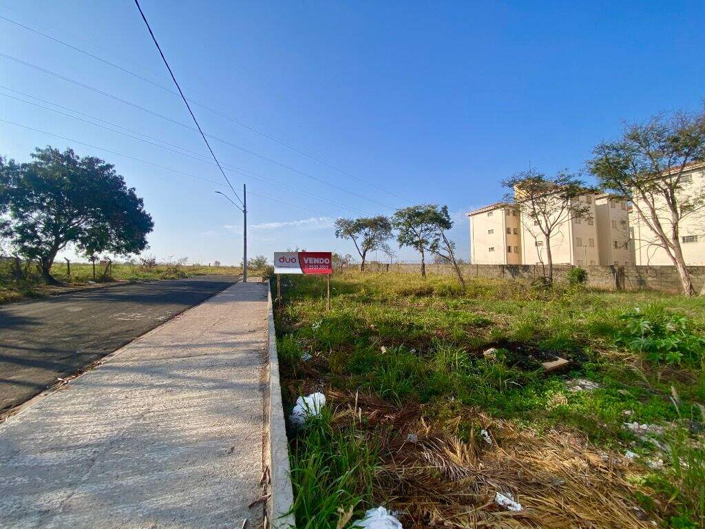 Terreno à venda no Jardim Noiva da Colina: 