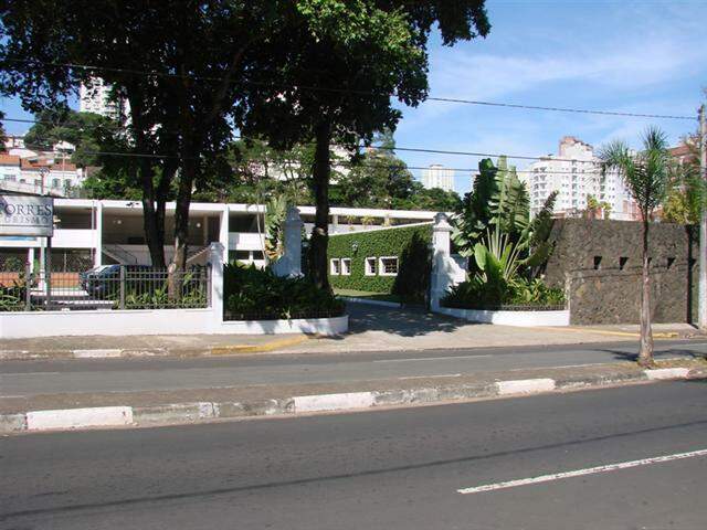Área à venda no Centro: 