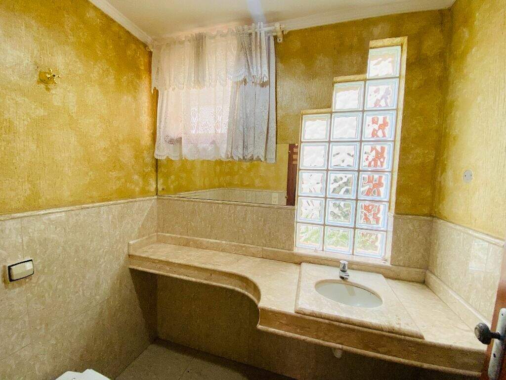Casa à venda no Centro: 