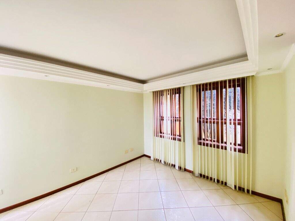 Casa à venda no Centro: 