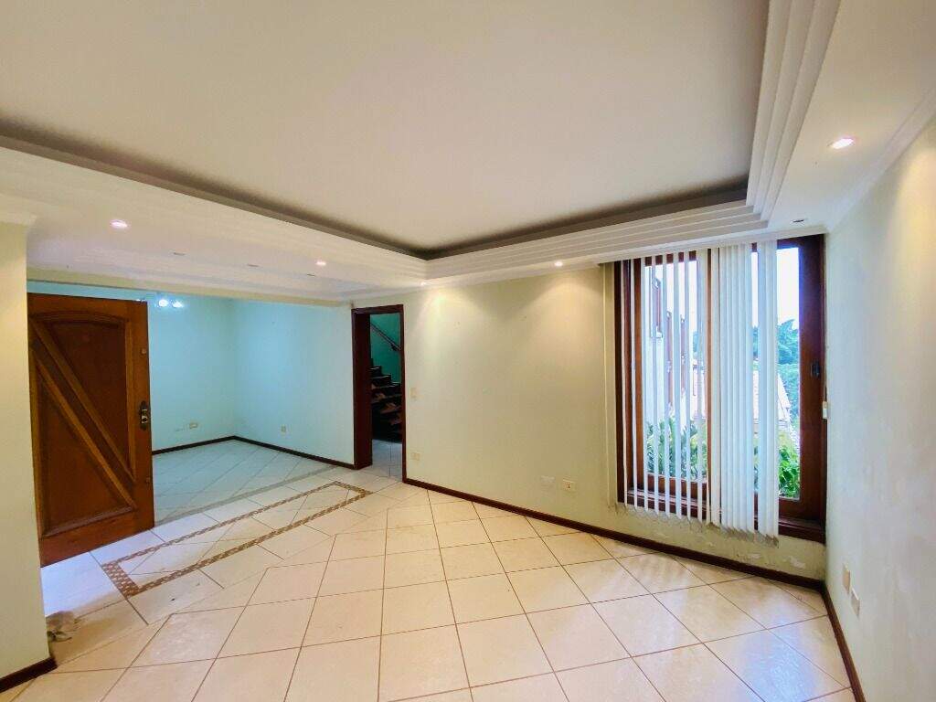 Casa à venda no Centro: 