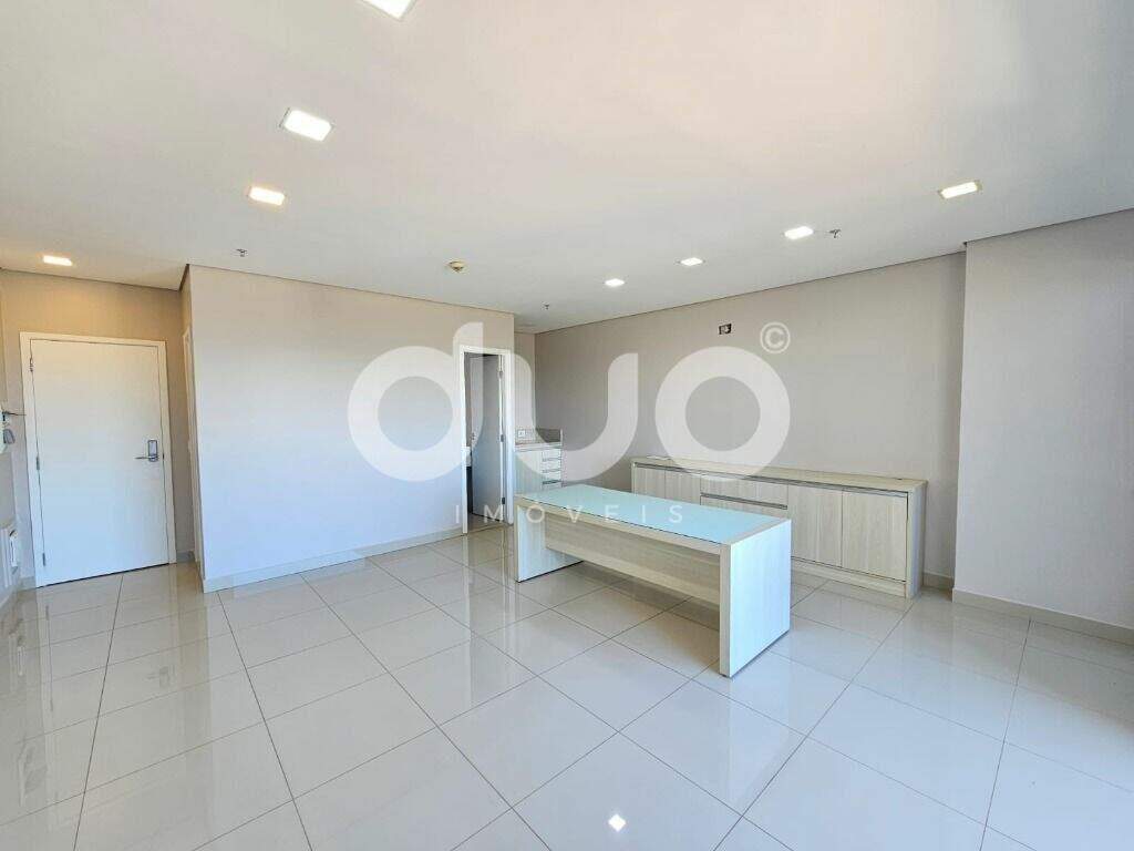 Sala para aluguel no Centro: 