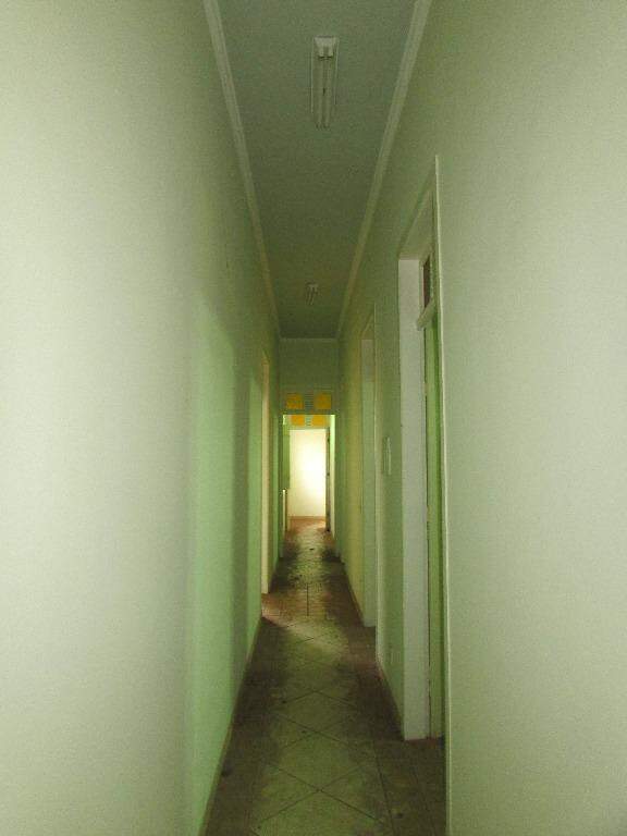 Casa à venda no Centro: 