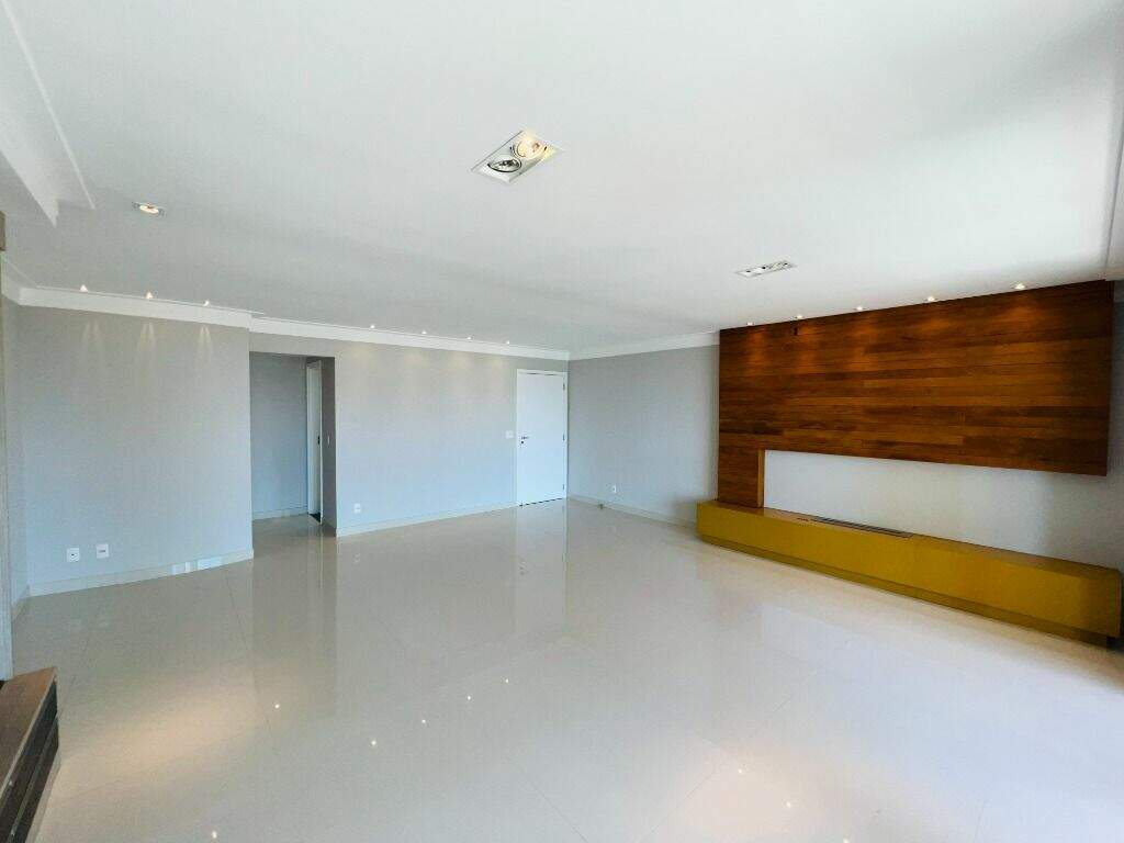 Apartamento, 3 quartos, 140 m² - Foto 2