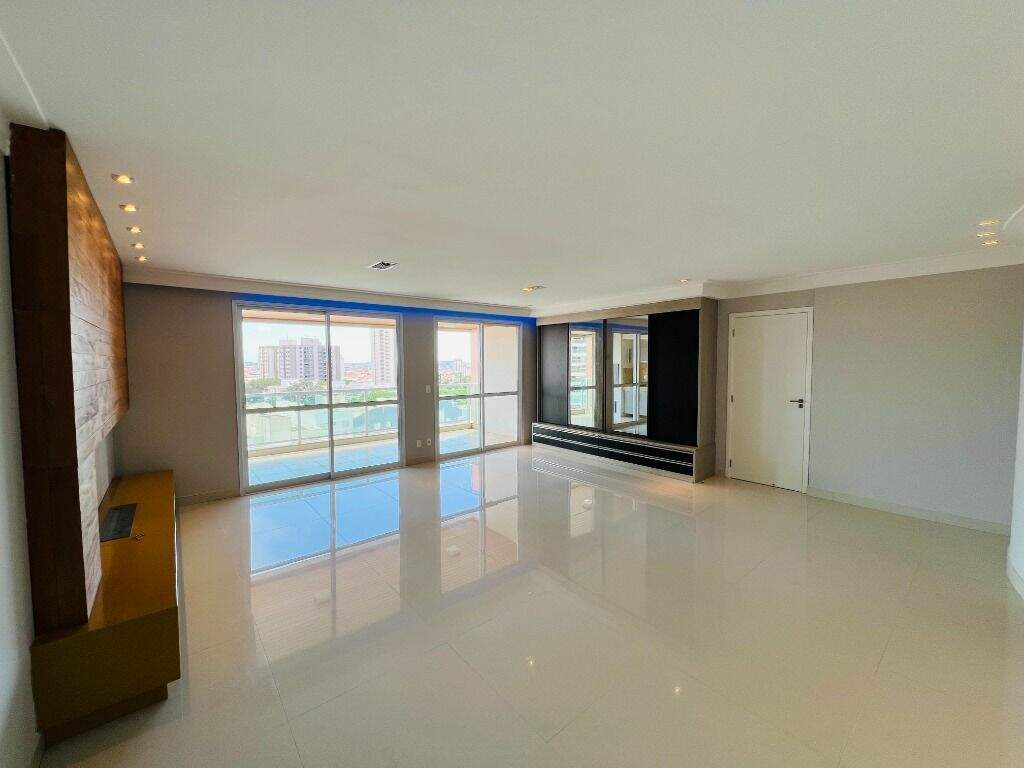 Apartamento, 3 quartos, 140 m² - Foto 1